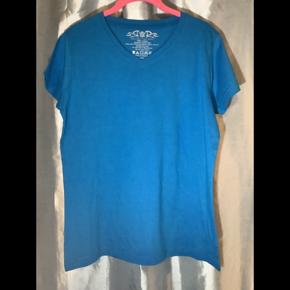 Super Soft Ladies V neck short sleeve tee, 100% cotton, NWT - Picture 1 of 3